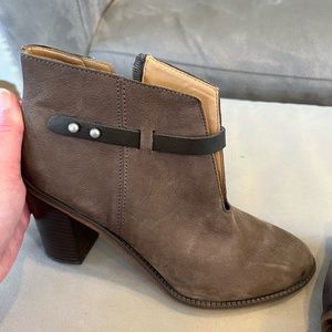 Franco Sarto Light Brown Size 8.5 High Heel Leather Booties